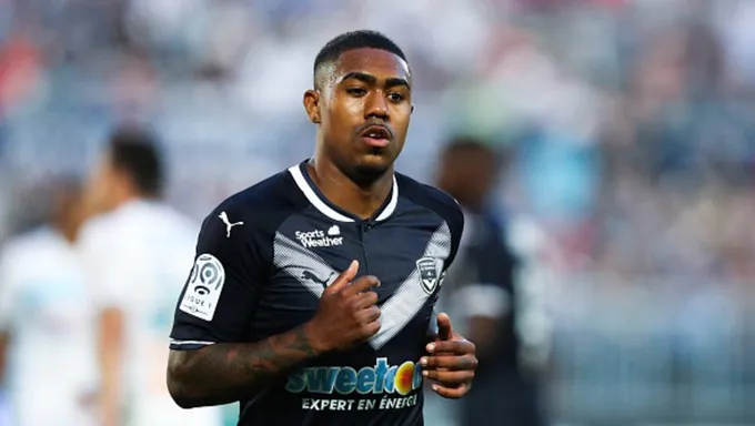 CỰC NÓNG: Tung 'tuyệt chiêu', Arsenal chốt bom tấn Malcom - Bóng Đá