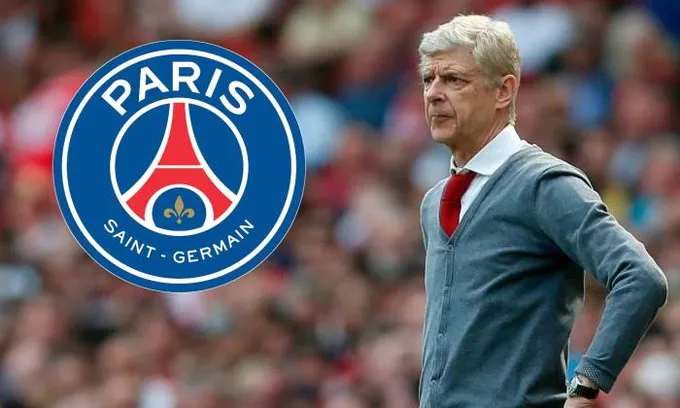 Arsene Wenger lần đầu nâng cúp sau 8 tháng rời Arsenal - Bóng Đá