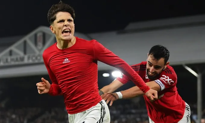 Man Utd star Alejandro Garnacho 'approached by Chelsea' as Argentine's exit plans emerge - Bóng Đá