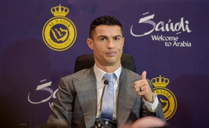 Ronaldo không thể cưỡng lại sức hút từ Saudi Arabia - Bóng Đá