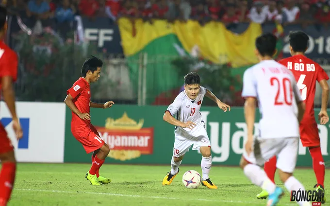 Dư âm ĐT Việt Nam 0-0 Myanmar: Công Phương, Quang Hải ăn món 