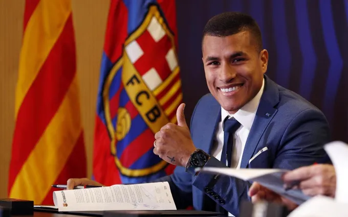 tân binh Barca ra mắt Camp Nou - Bóng Đá