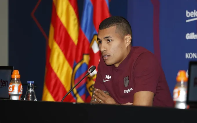 tân binh Barca ra mắt Camp Nou - Bóng Đá