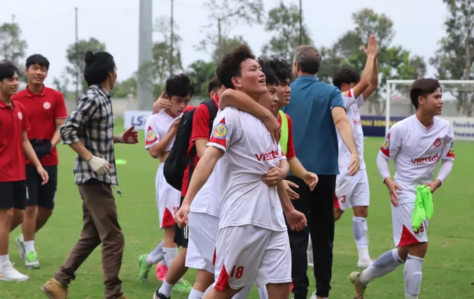 Viettel và Hà Tĩnh vào chung kết giải U17 Quốc gia 2023 - Bóng Đá