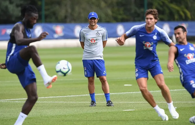 Chelsea tập - Bóng Đá