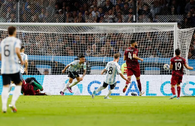 Messi giúp Argentina thắng Venezuela 3-0 - Bóng Đá