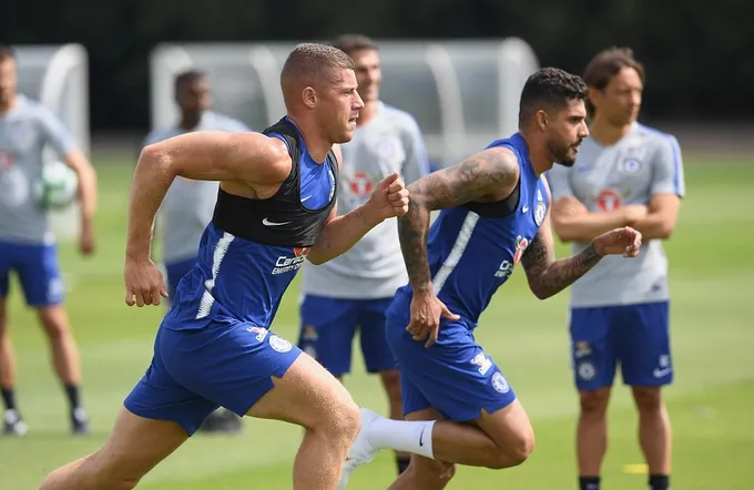 Chelsea tập - Bóng Đá