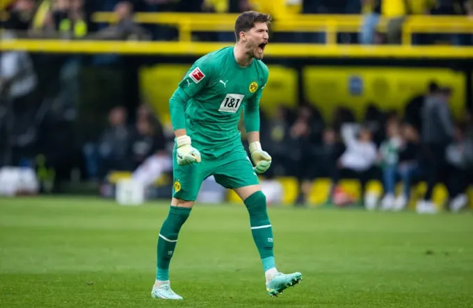 Sao Dortmund báo tin buồn cho Chelsea - Bóng Đá