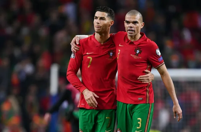 Vị trí phù hợp cho Ronaldo ở World Cup là ghế dự bị - Bóng Đá