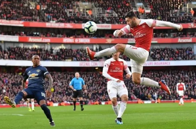 Arsenal đánh bại Man Utd: Khi Emery khắc phục sở đoản của Wenger - Bóng Đá