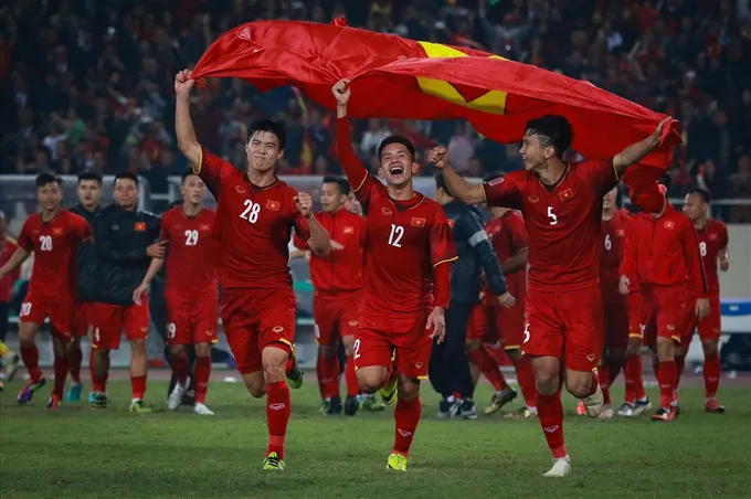 Điểm tin bóng đá Việt Nam tối 19/12: Trang chủ FIFA ca ngợi chức vô địch AFF Cup 2018 của ĐT Việt Nam - Bóng Đá