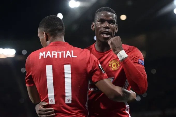 Pogba là cầu thủ Man Utd duy nhất lọt Top 50 ƯCV cho 'Đội hình tiêu biểu' của năm - Bóng Đá