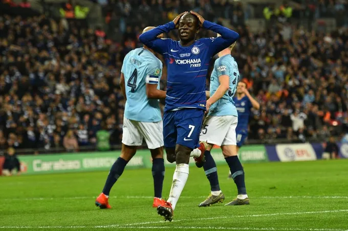 Cặp đôi Chelsea tiết lộ tật xấu 'không thể tin nổi' của Kante - Bóng Đá