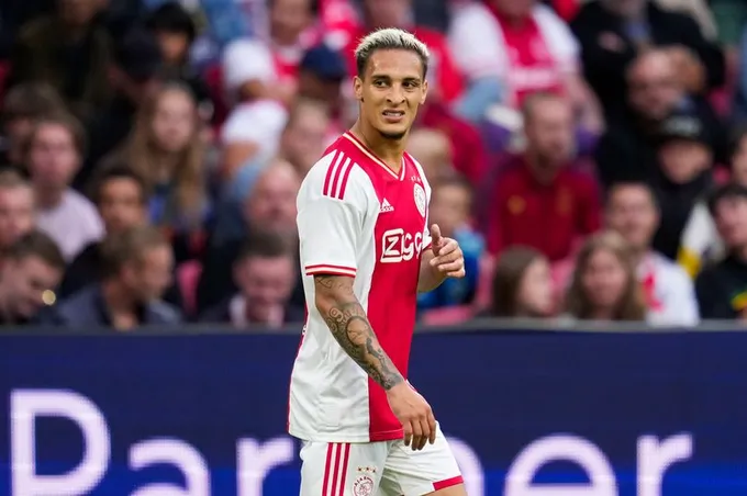 Ajax set Manchester United new asking price for Antony (Ajax raise asking price) - Bóng Đá