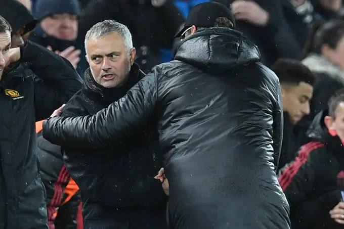 Thua Klopp, Mourinho nên tiên trách kỷ, hậu trách VAR - Bóng Đá