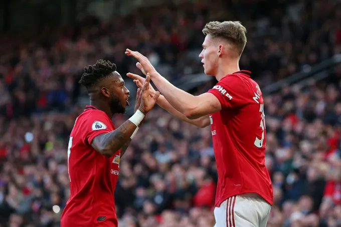 Man Utd slap £150m price tag on Paul Pogba as Real Madrid close in on transfer - Bóng Đá