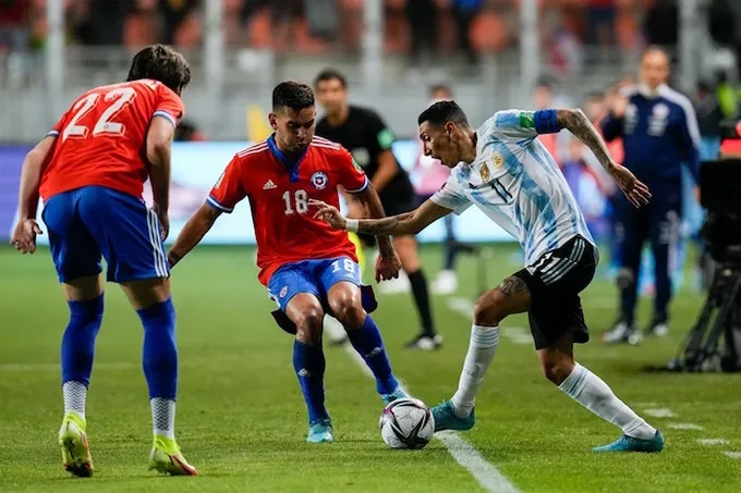 Di Maria lập siêu phẩm, Argentina đẩy Chile xa dần vé World Cup - Bóng Đá