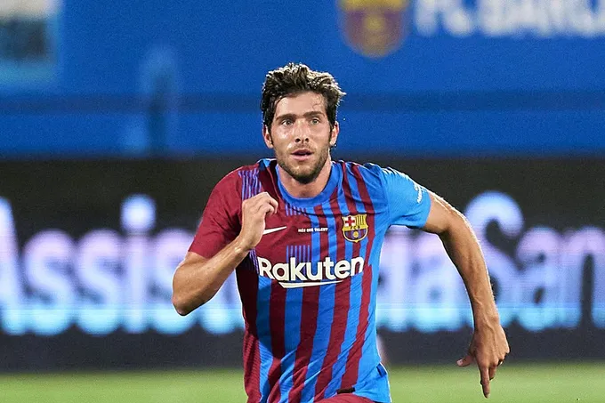 CHÍNH THỨC: Barca gia hạn với Sergi Roberto - Bóng Đá