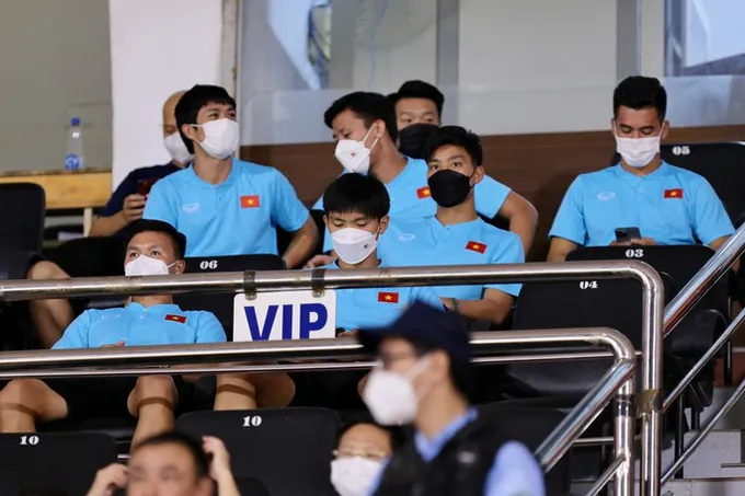 Khoảnh khắc Công Phượng gặp lại thầy cũ - Bóng Đá