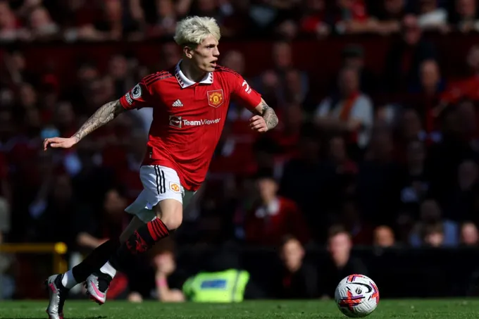 Alejandro Garnacho agent explains sacrifice wonderkid made to sign for Manchester United - Bóng Đá