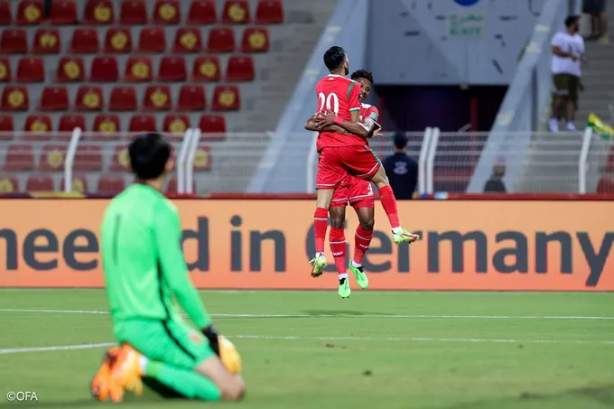 Tuyển Trung Quốc thua Oman 0-2 - Bóng Đá