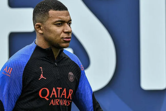 Lý do Mbappe trở lại PSG chưa đầy 72 giờ sau chung kết - Bóng Đá