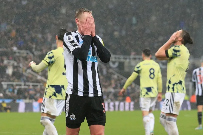 Newcastle trao cơ hội vào top 3 cho Man United - Bóng Đá