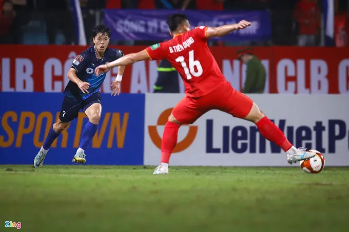 Cầu thủ Việt kiều không may gặp Văn Hậu ngày ra mắt V.League - Bóng Đá