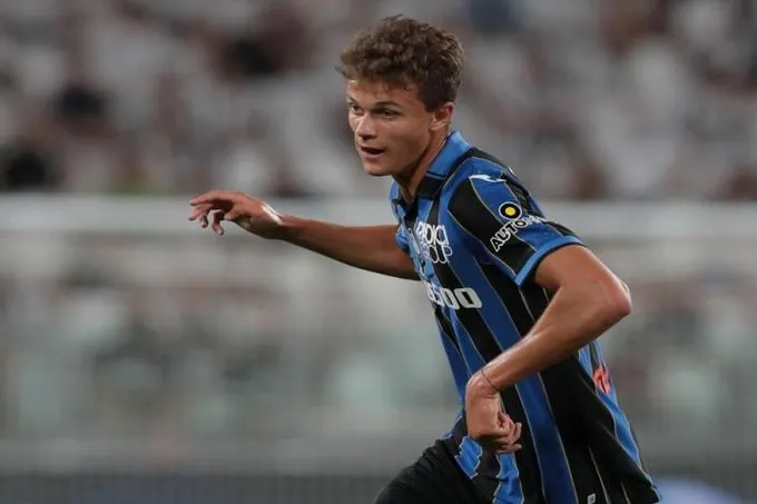 Juventus và Atletico cạnh tranh
