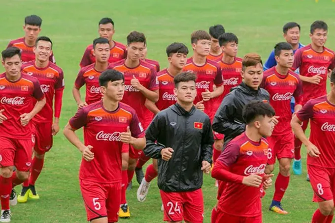 CHÍNH THỨC: Loại thêm 5 cái tên, thầy Pakr chốt danh sách U22 Việt Nam sang Philippines dự SEA Games - Bóng Đá