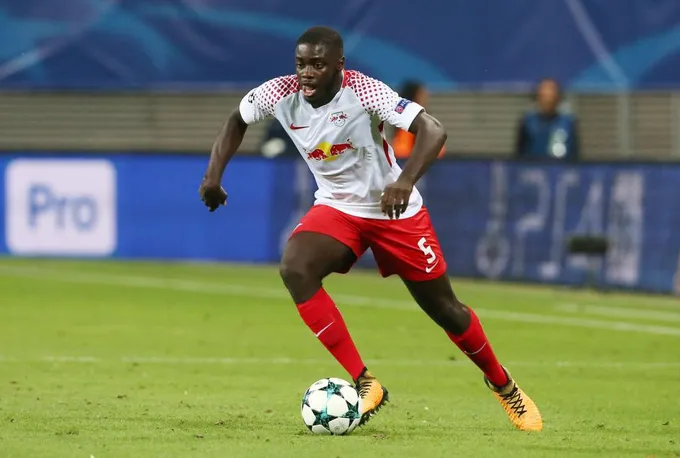 Mất Umtiti vào tay Quỷ đỏ, Barca nhắm ngọc quý Bundesliga - Bóng Đá