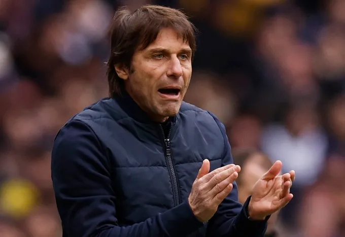 Tottenham xem xét sa thải HLV Conte - Bóng Đá