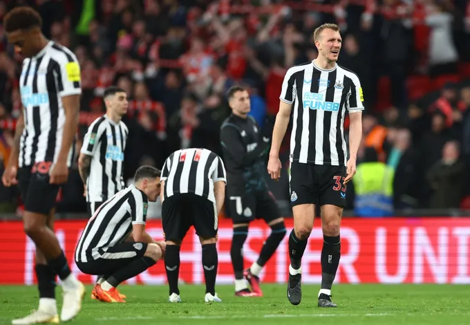 Newcastle United sa sút - Bóng Đá