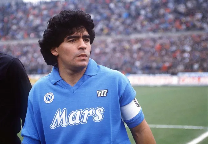 Victor Osimhen sẽ vượt qua Maradona - Bóng Đá