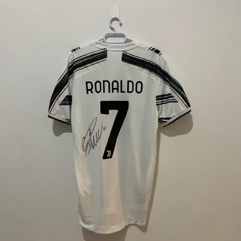 Ronaldo ủng hộ các nạn nhân thảm họa động đất Thổ Nhĩ Kỳ - Bóng Đá