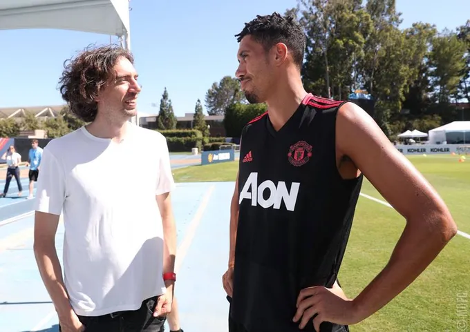 Ibra đột kích sân tập MU, Matic trở lại - Bóng Đá