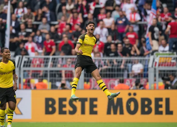 Hủy diệt Leipzig, tân HLV Dortmund có màn ra mắt không thể ấn tượng hơn - Bóng Đá