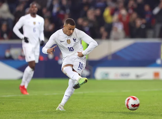 Mbappe thăng hoa trong trận thắng 5-0 của tuyển Pháp - Bóng Đá