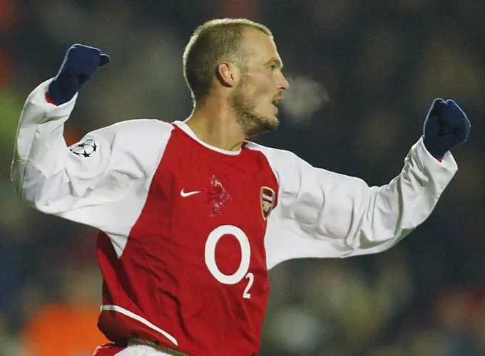 Đội hình 'bá đạo' của Arsenal thời Arsene Wenger - Bóng Đá