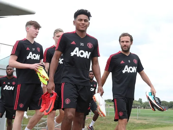 CHÙM ẢNH: Man United tập trở lại chuẩn bị mùa giải mới - Bóng Đá