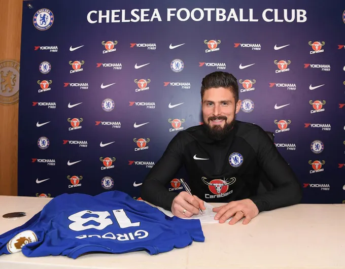 Giroud rạng rỡ ra mắt Chelsea - Bóng Đá