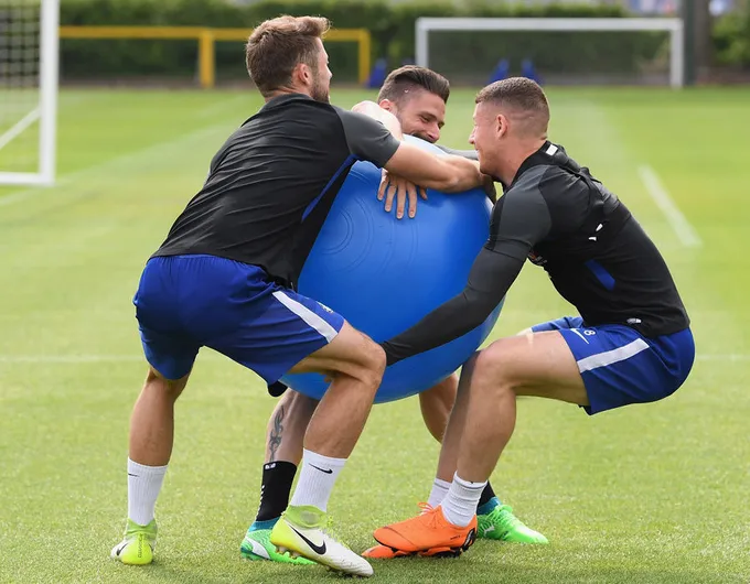 Frank Lampard bất ngờ trở lại Chelsea - Bóng Đá