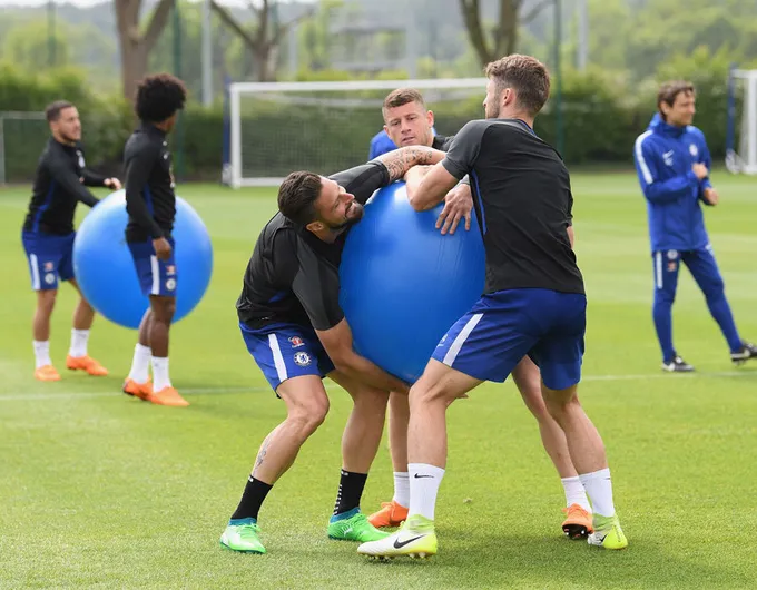 Frank Lampard bất ngờ trở lại Chelsea - Bóng Đá