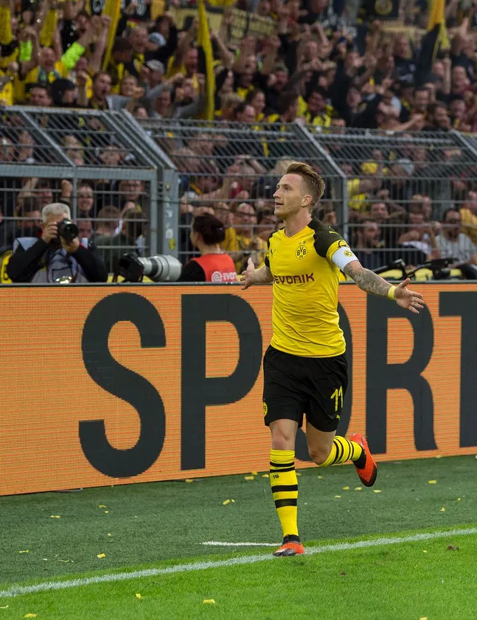 Hủy diệt Leipzig, tân HLV Dortmund có màn ra mắt không thể ấn tượng hơn - Bóng Đá