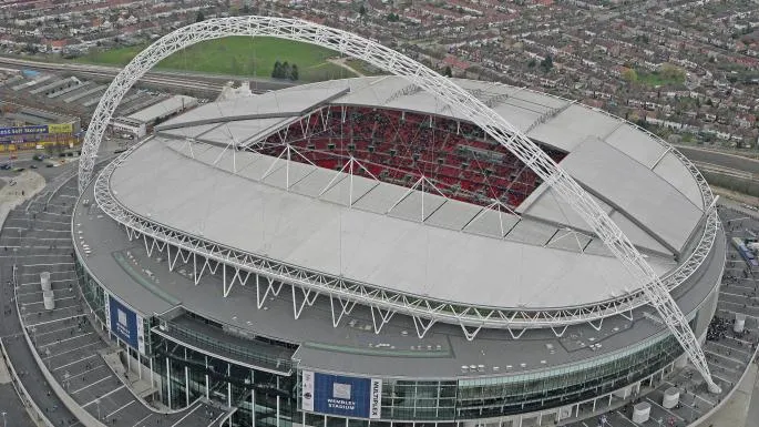 FA lũng loạn khi muốn bán sân Wembley cho ông chủ Fulham? - Bóng Đá