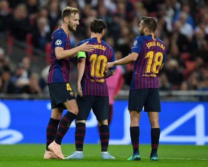 02h00 ngày 25/10, Barca vs Inter Milan: Một bước tới thiên đường - Bóng Đá