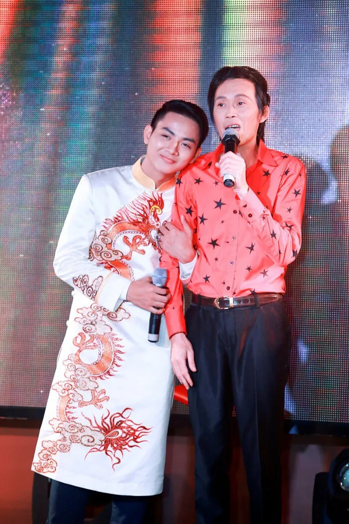 hoai-lam-va-hoai-linh-hiem-hoi-xuat-hien-cung-nhau-2
