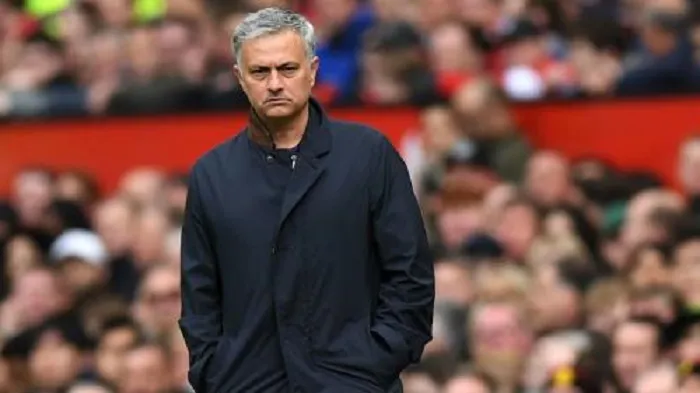 Huyền thoại MU khuyên Mourinho xây đội hình siêu tấn công - Bóng Đá