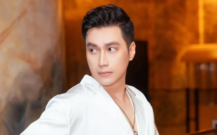Việt Anh đáp trả khi bị hỏi việc về việc ly hôn