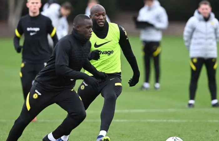 Những điểm nhấn trên sân tập Chelsea: Lukaku trở lại; Người thay thế Mendy - Bóng Đá